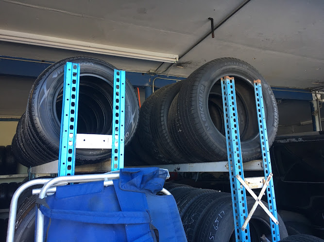 Ayates Tire