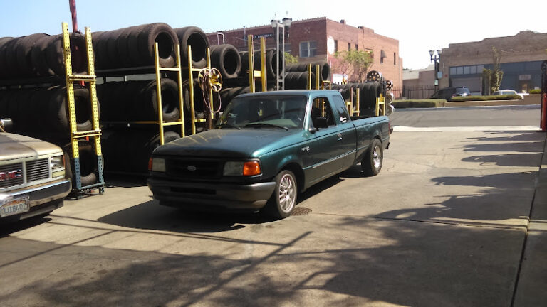 Mexico Tire Shop