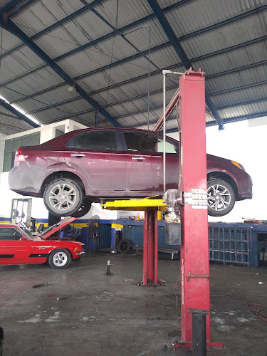 Llantas y Servicios Dega, S.A. de C.V.