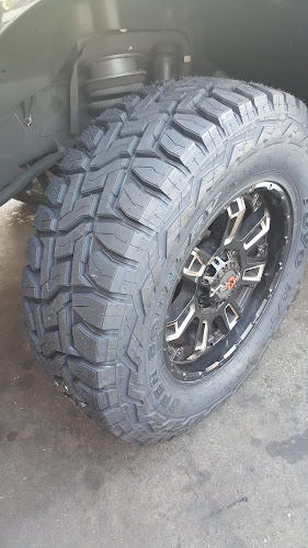 Dealer’s Tire & Wheel