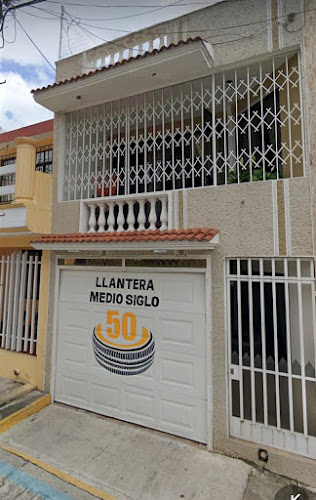 LLANTERA MEDIO SIGLO