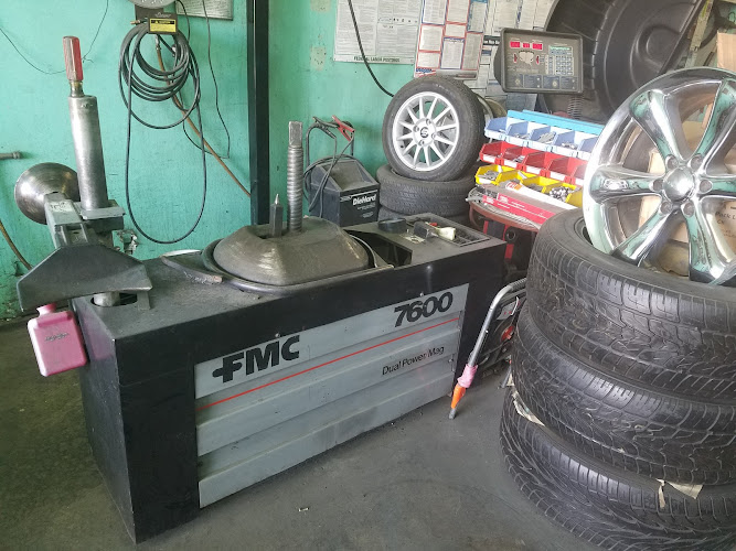 Redondo's Tires