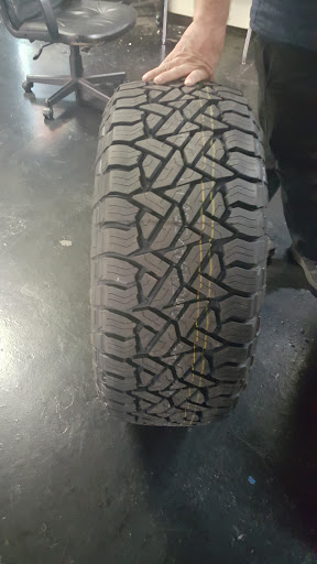 UAS Tires & Wheels