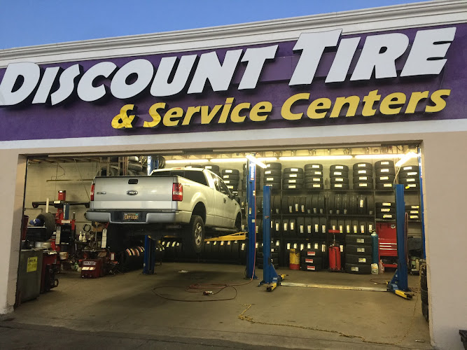 Discount Tire & Service Centers - Burbank