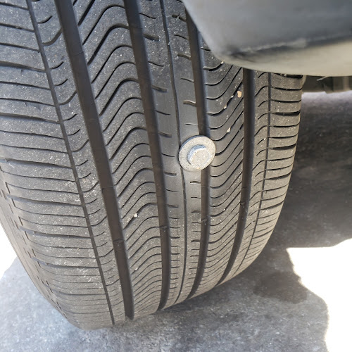 Calderon Quality Tires
