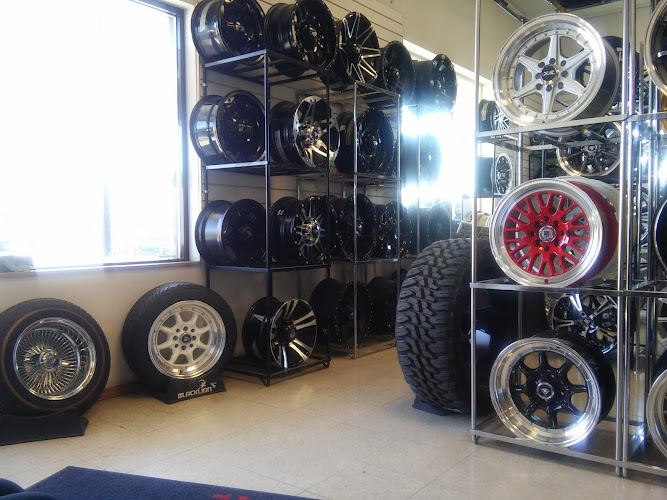 Azteca Tires and Wheels