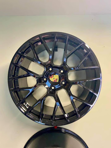 Daax Tires