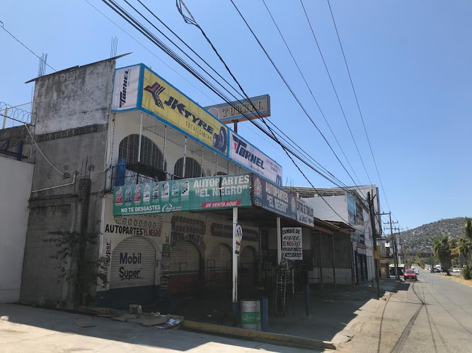 Llantera JK Tornel Zihuatanejo