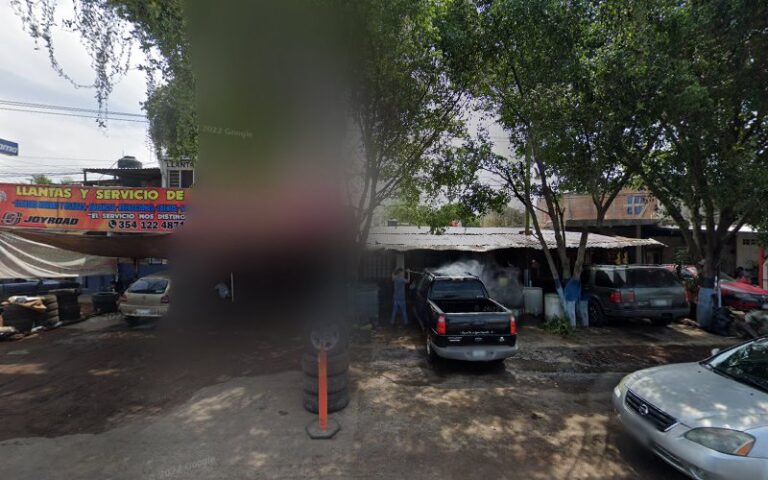 Llantas y servicos de Huatarrillo